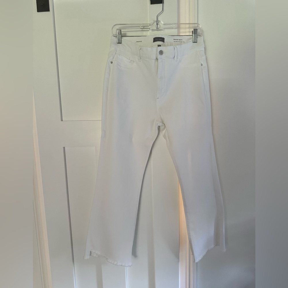 Bridget High Rise Instas
culpt Cropped Bootcut Jeans in Milk Frayed